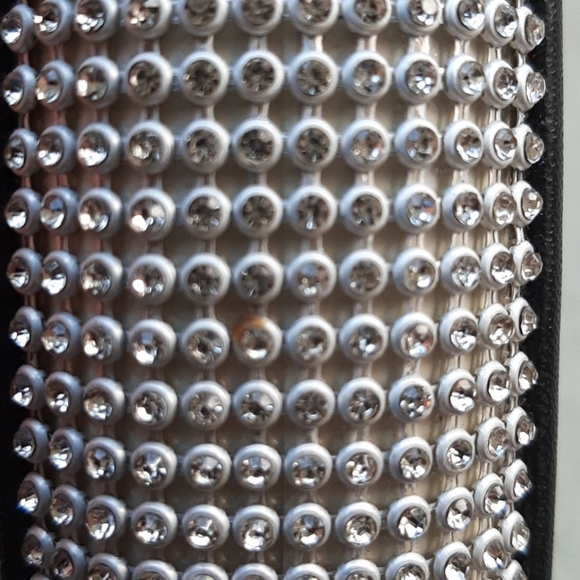 Blinged out steering wheel cover - Picture 5 of 8